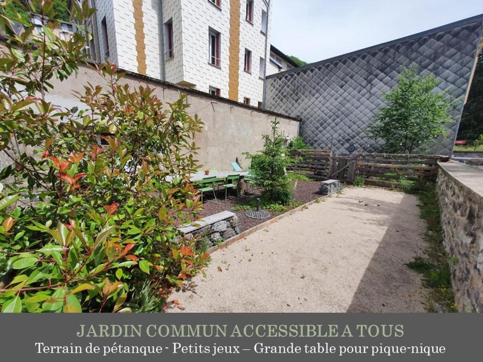 La Maison Des Familles 10 Appartements Le Mont-Dore Esterno foto